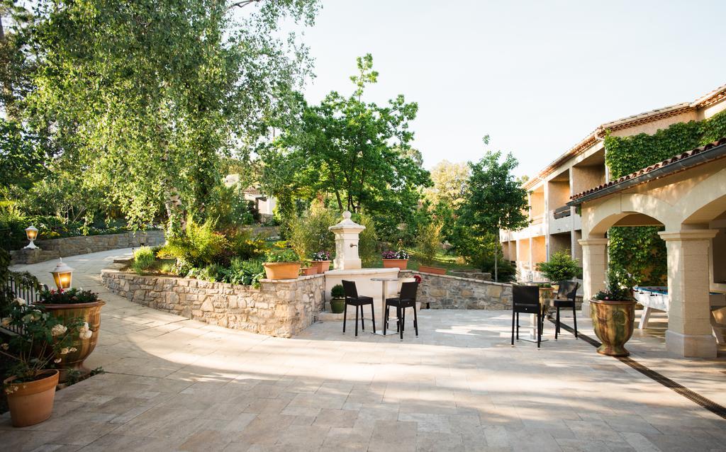 Logis Hotel La Porte des Cévennes Anduze Exterior foto